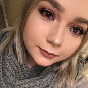 Meet your Posher, Jacquelyn